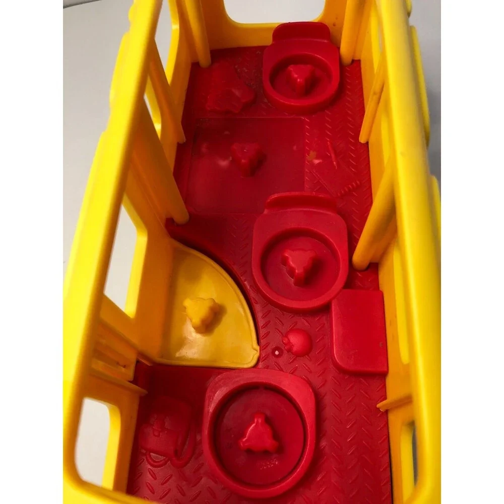 2016 Fisher Price Little People School Bus w/ 3 Figures,  Lights Sounds Working